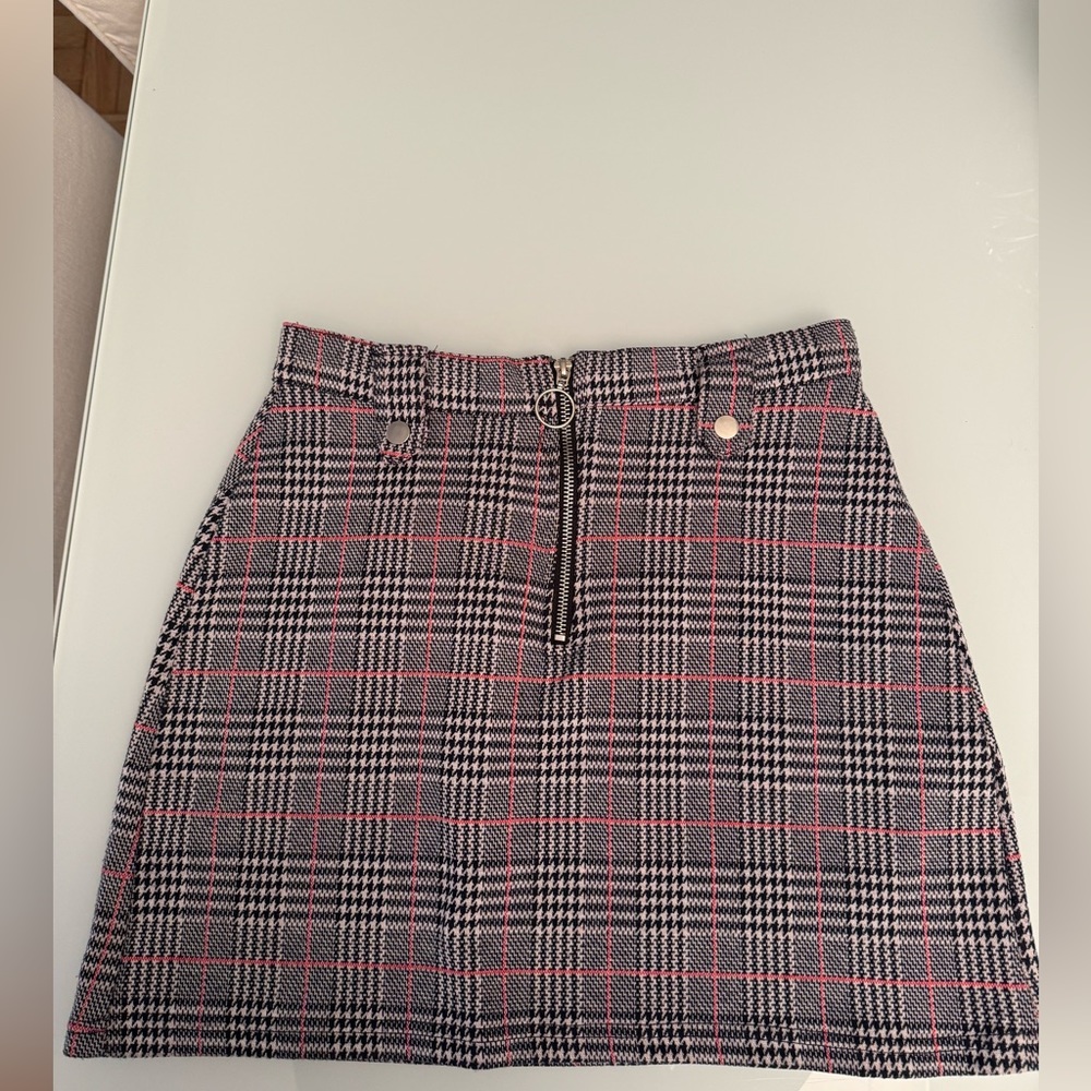 FINAL SALE‼️Brave Soul London Skirt size 10 which 2/3 USA